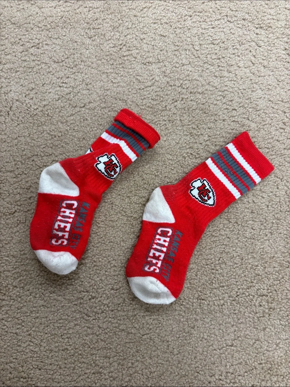 Kansas City Chief Red Crew Socks - NFL Team Logo
